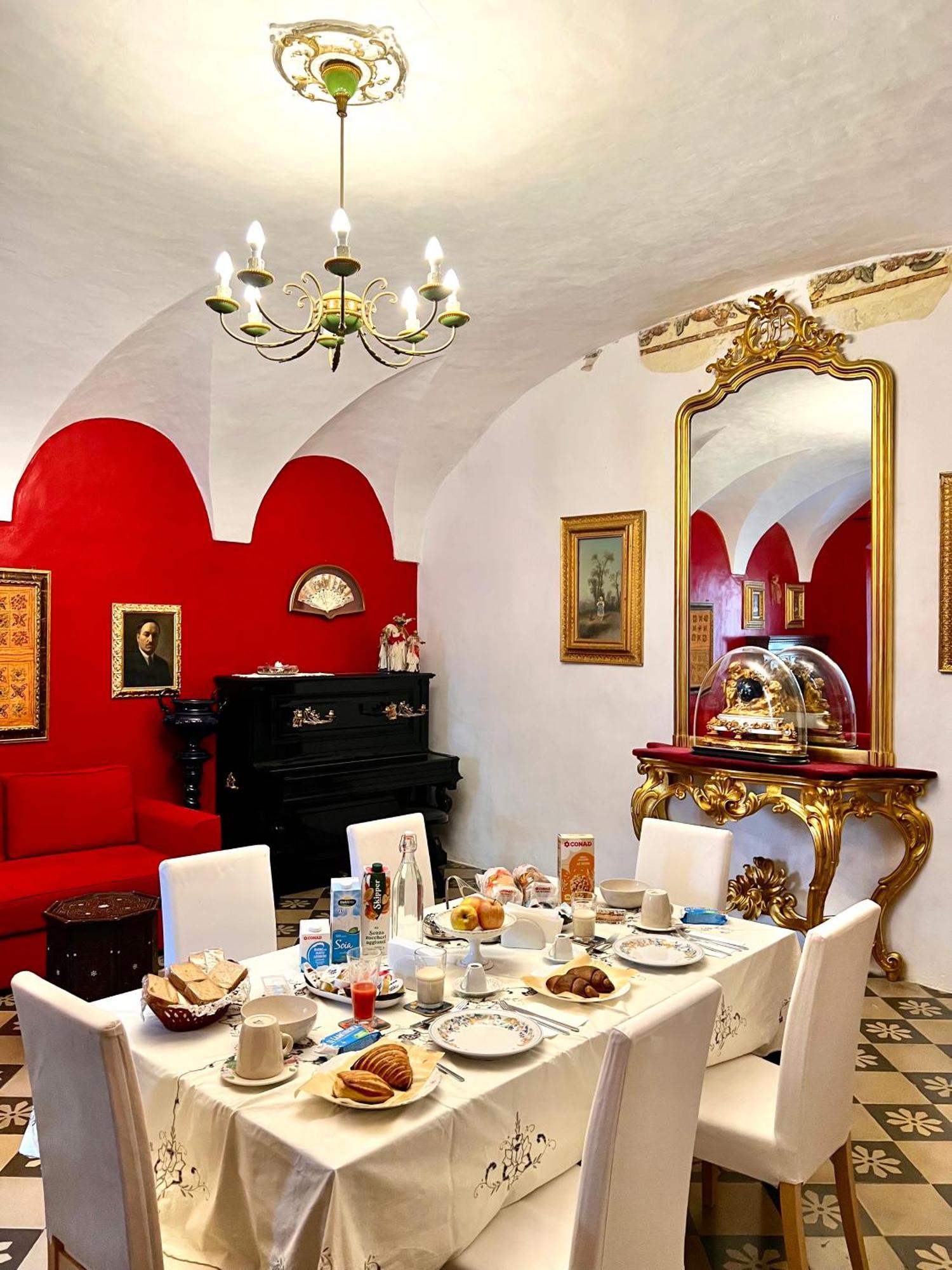 B&B Palazzo Lombardi Lucera Bagian luar foto